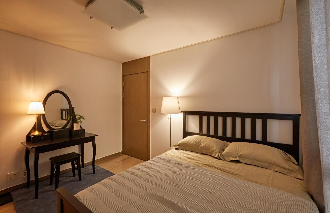 Apartment Center Duplex *